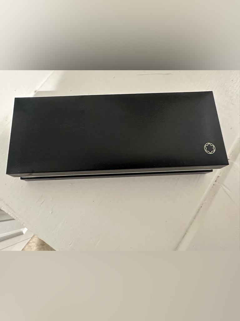 Mont Blanc Black And Cream Pen Presentation Case Mont Blanc Black And Cream Pen Presentation Case